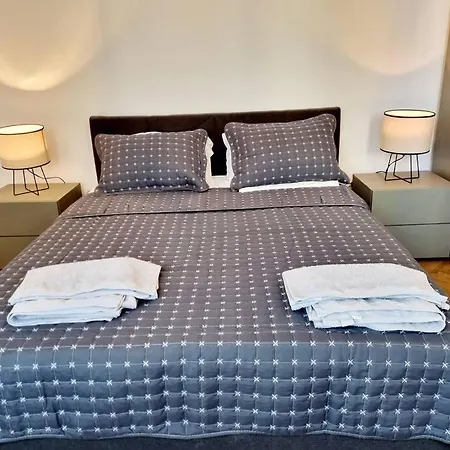 Apartment Cozy Near Center *