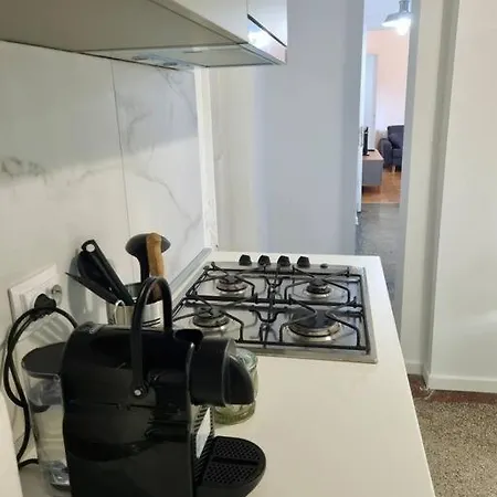 Apartment Cozy Near Center Bucharest