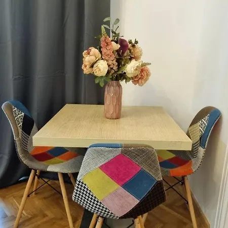 Cozy Near Center * בוקרשט