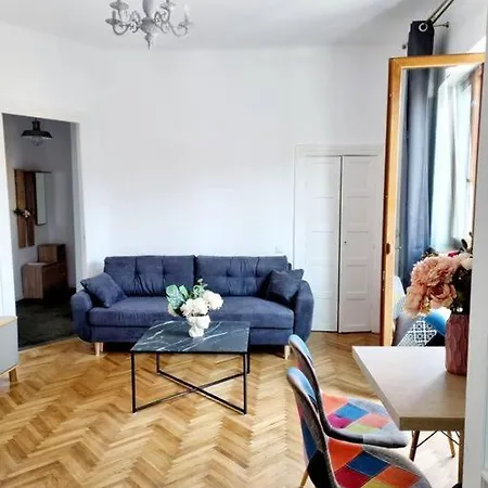 Cozy Near Center * Bucharest