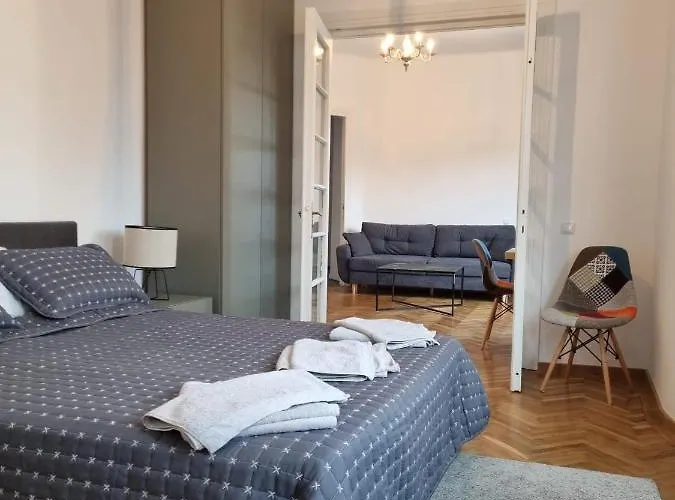 Apartment Cozy Near Center Bukarest